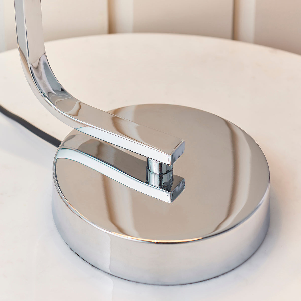 Chrome plate & white fabric