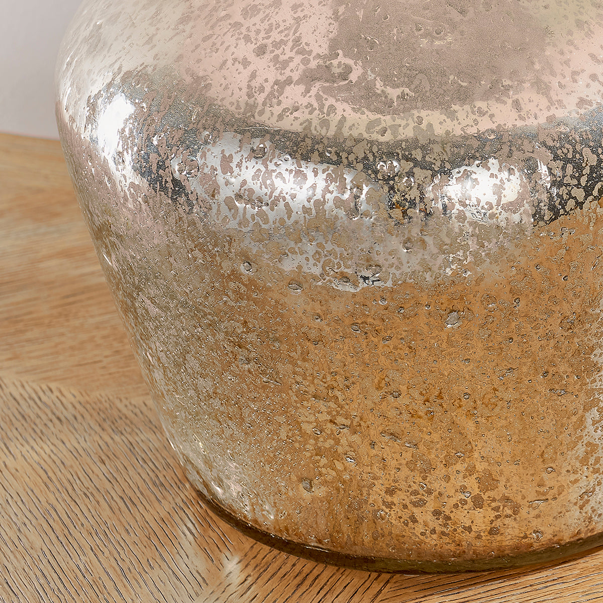 Pearl ombre foil & vintage white linen