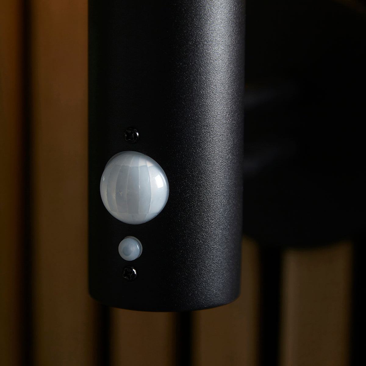 Matt black & white pc