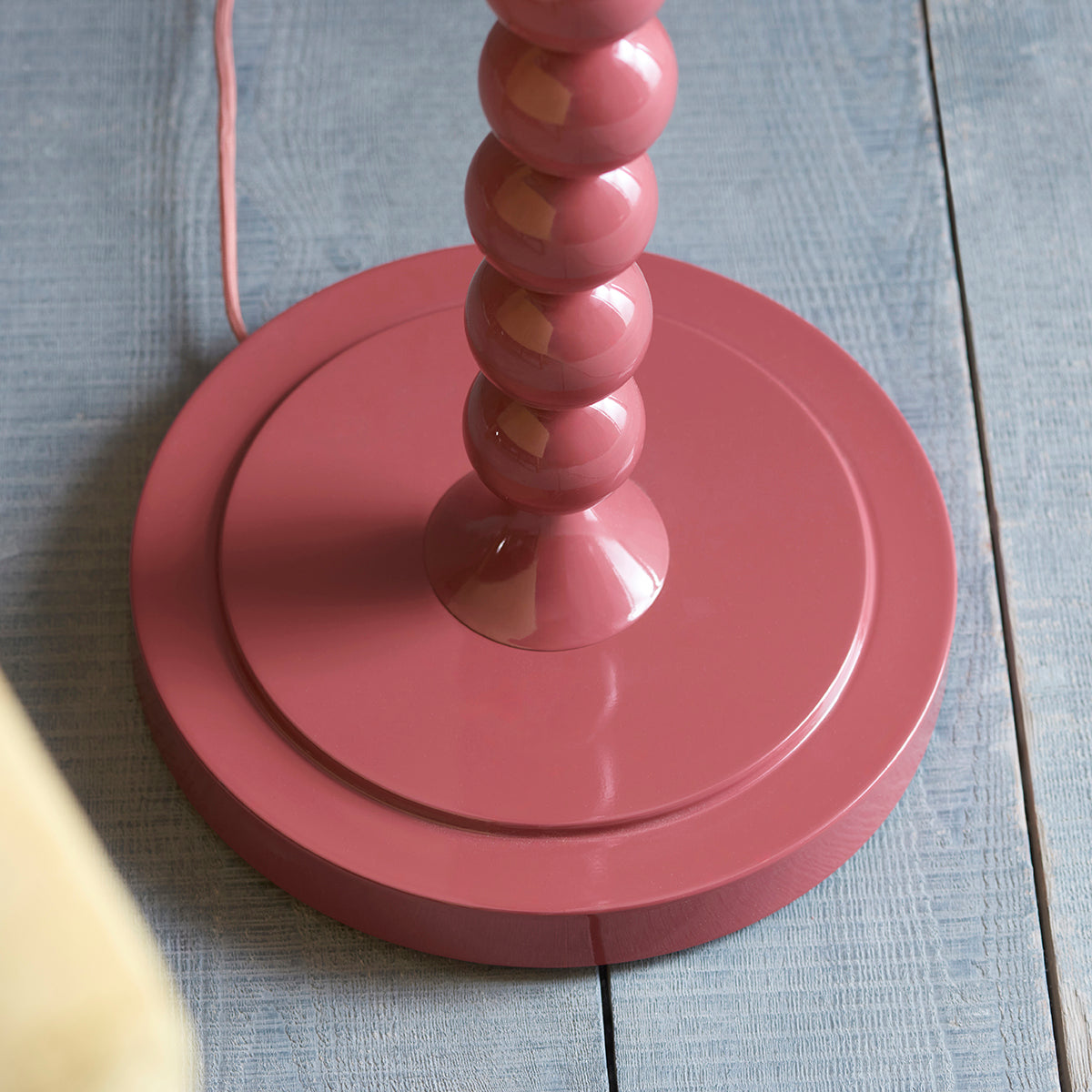 Gloss pink clay paint