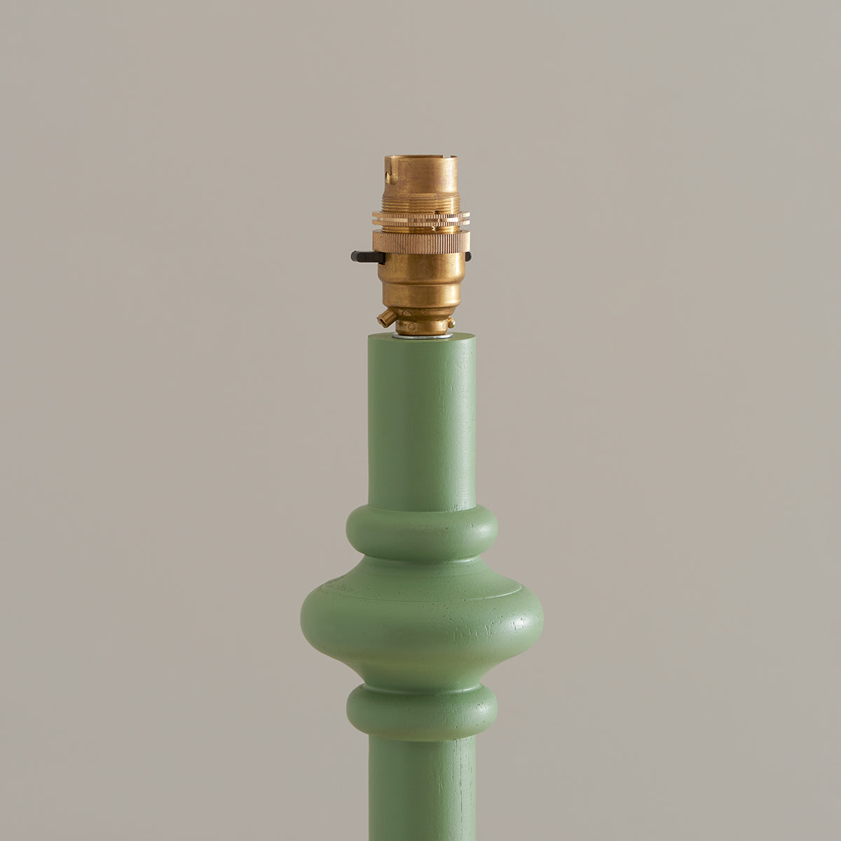 Satin Cotswold green paint