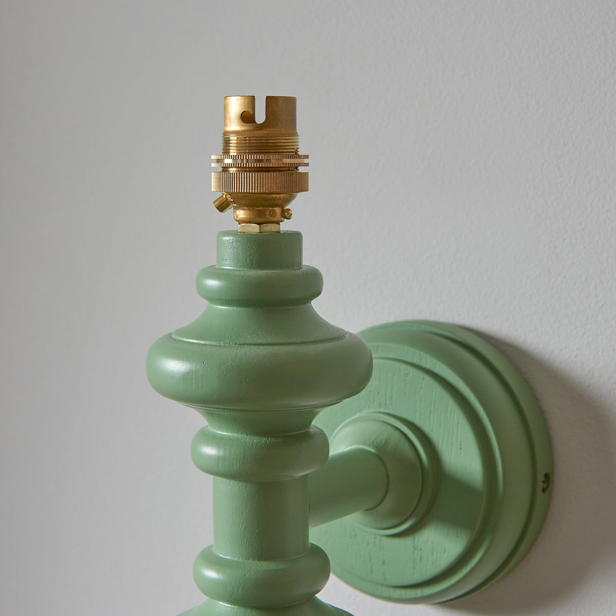 Satin Cotswold green paint