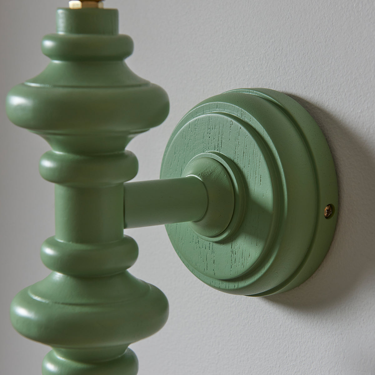 Satin Cotswold green paint