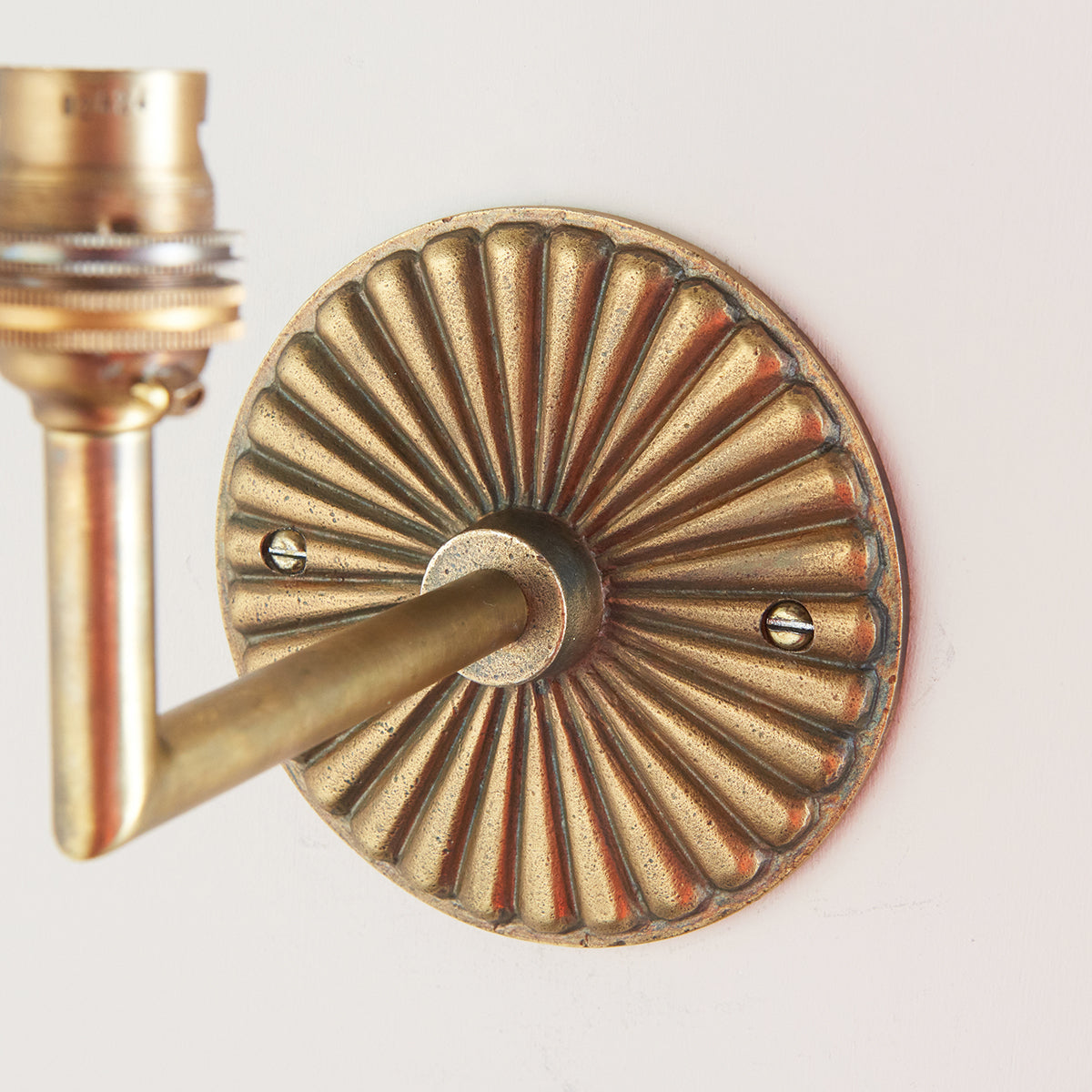 Dalara Angleo Wall Light