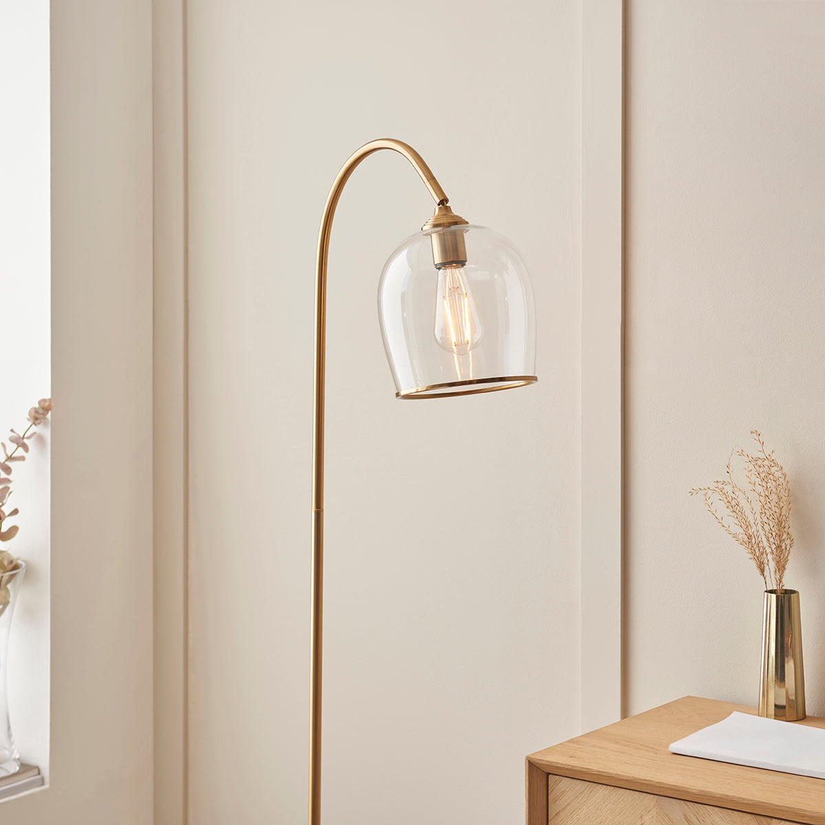 Ashton Floor Light