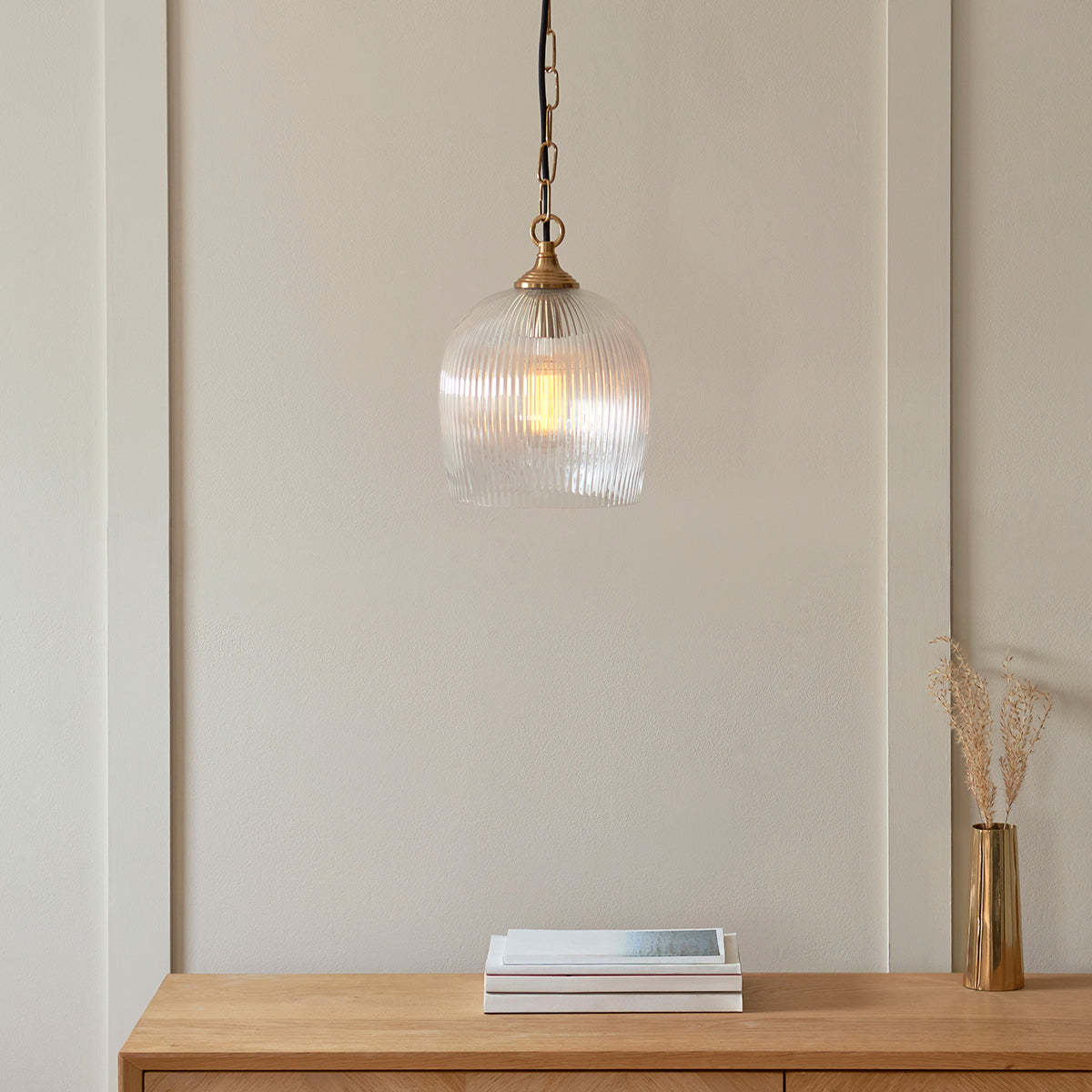 Ashton Ribbed Pendant