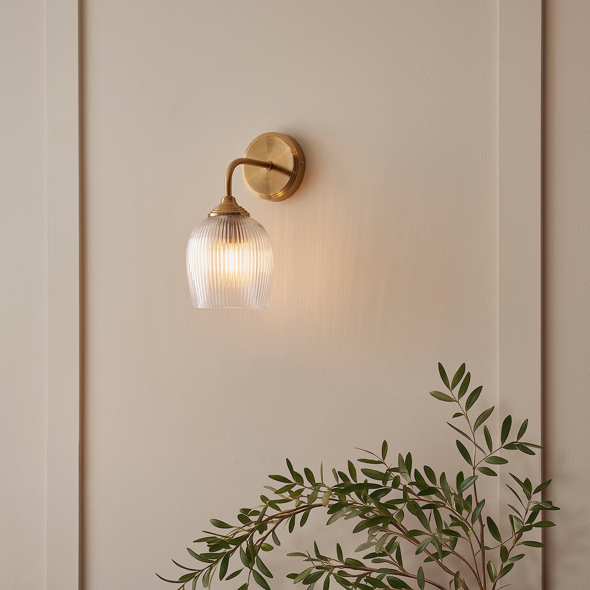 Ashton Ribbed Wall Light