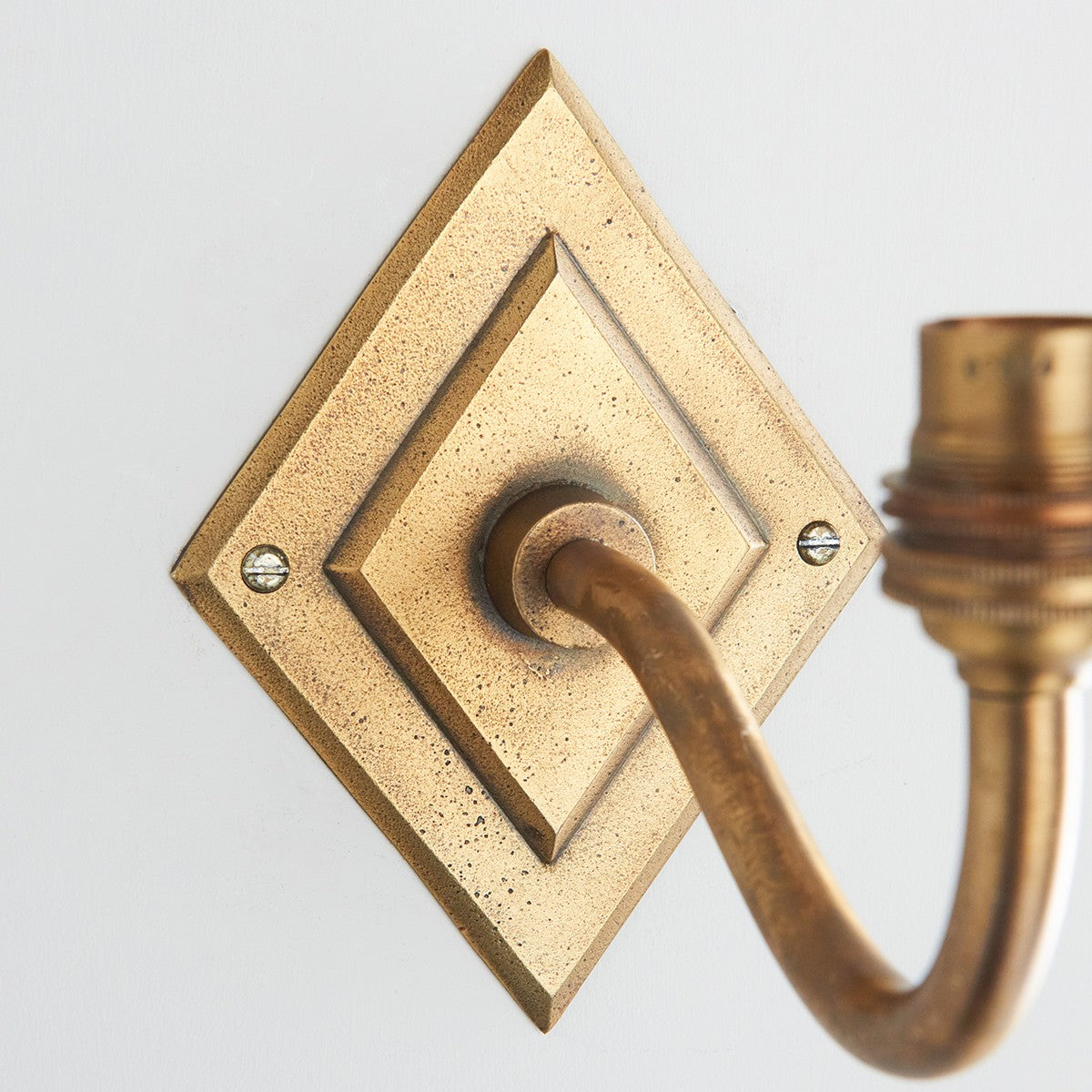 Diamonte Curva Brass Wall Light Fitting with Artisan Sand Casting