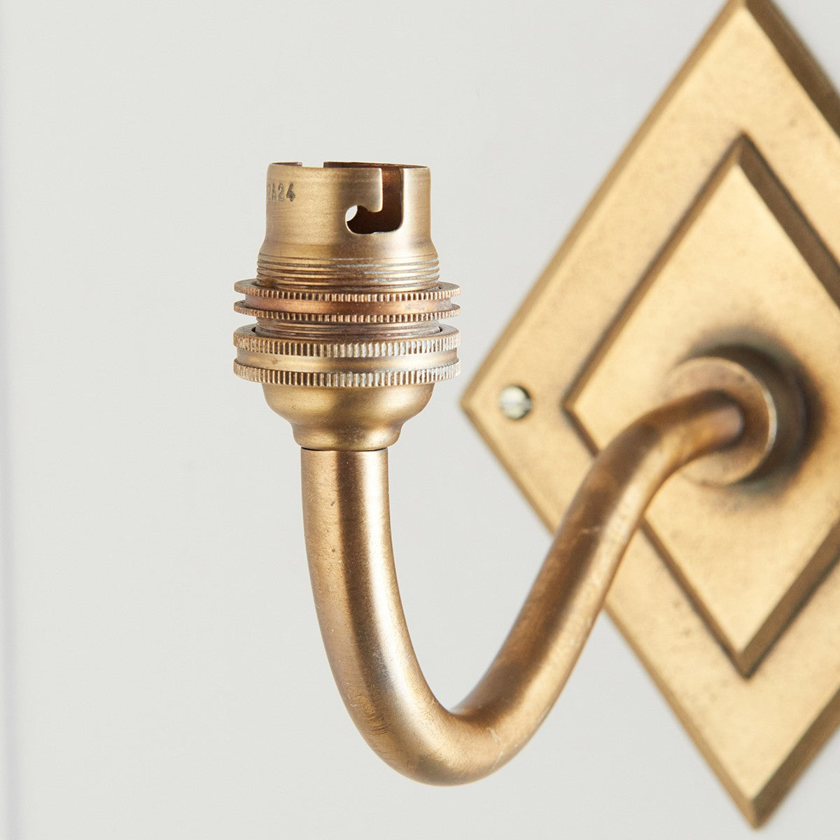Diamonte Curva Brass Wall Light Fitting with Artisan Sand Casting