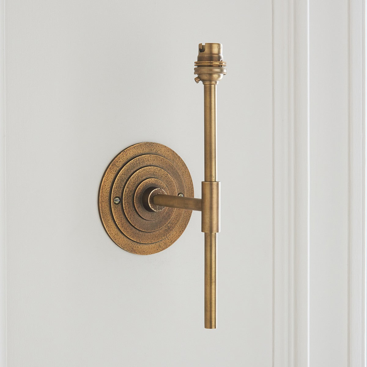 Radial Alto Vintage Wall Light in Antique Brass and Artisan Sand Casting