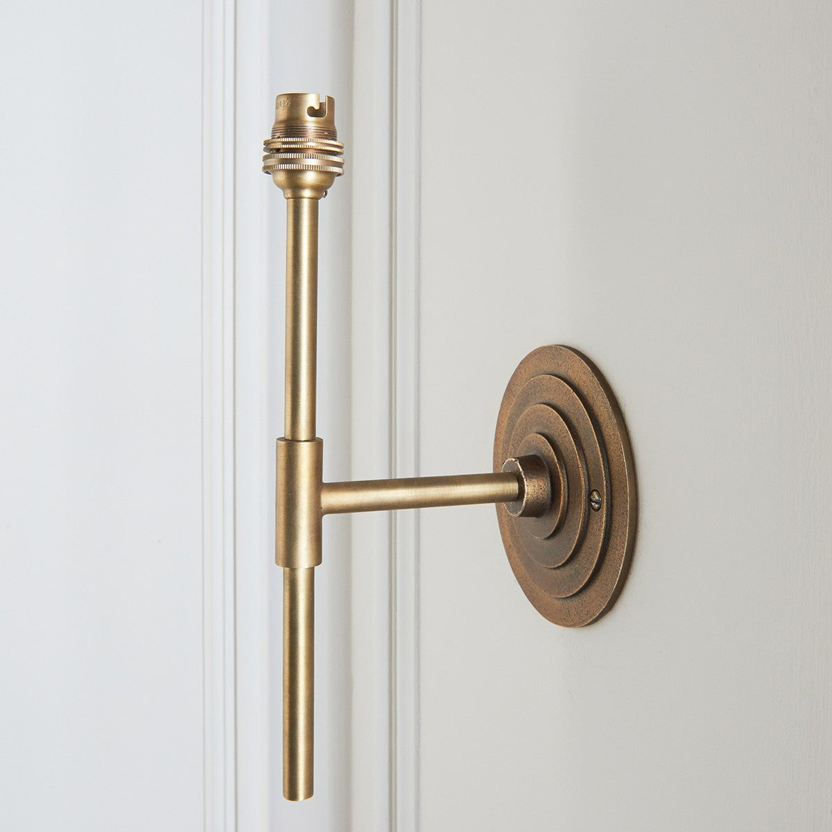 Radial Alto Vintage Wall Light in Antique Brass and Artisan Sand Casting