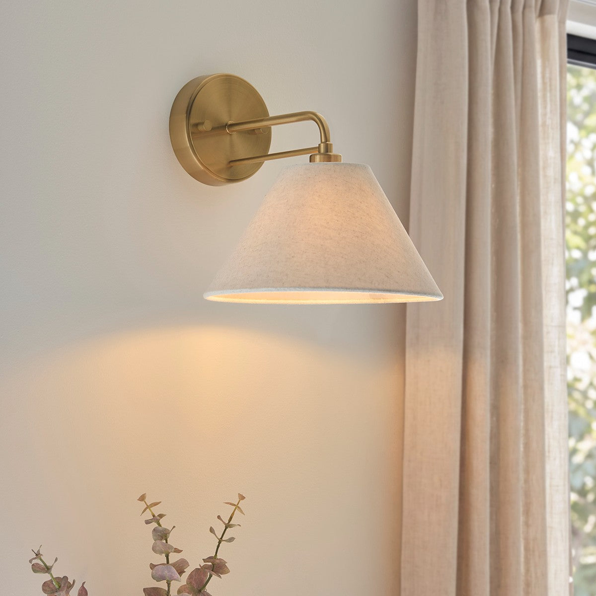 Wallmere Sconce Light in Brushed Brass with Natural Linen Lampshade