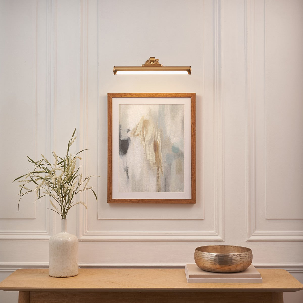 Kesa Battery Operated Picture Light in Warm Brass Finish