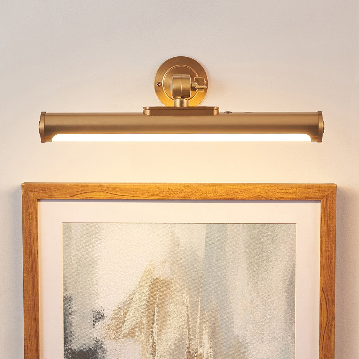 Kesa Battery Operated Picture Light in Warm Brass Finish