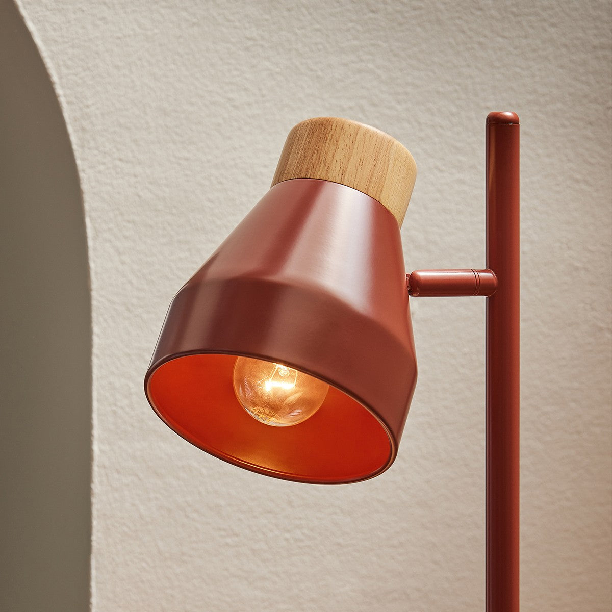 Terracotta & Natural Wood