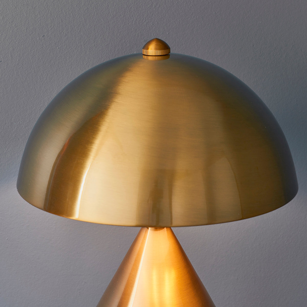 Elliot Table Lamp