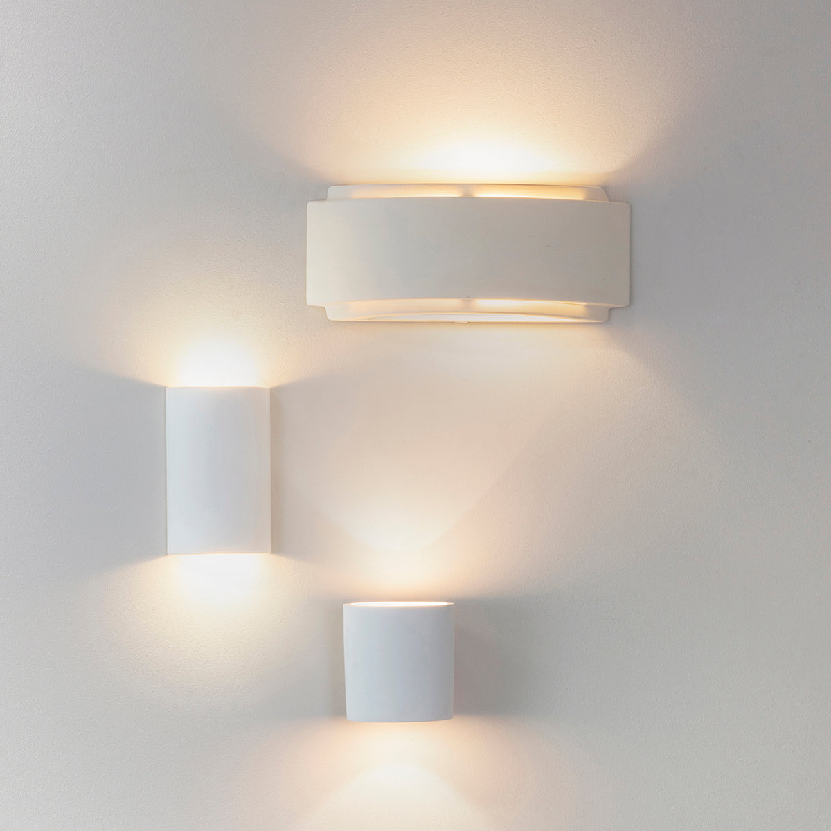 Farrah Ceramic Wall Lamp in Gloss White