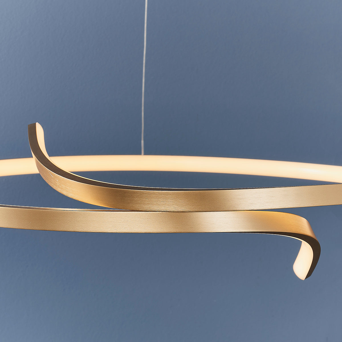 Brushed gold plated & white silicone