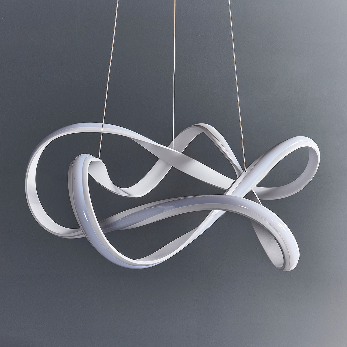 Atlas Pendant in Textured White