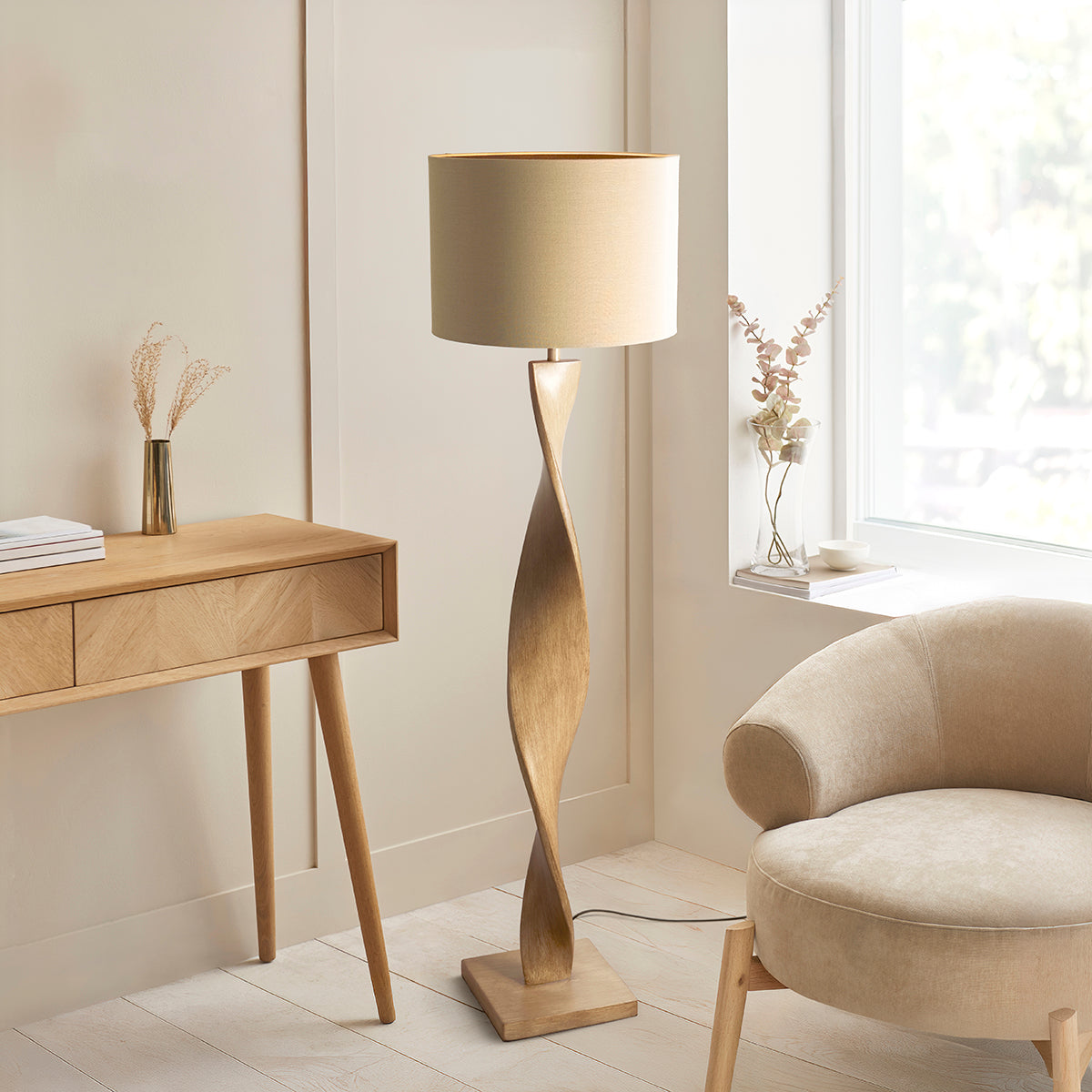 Twisted Floor Lamp in Oak