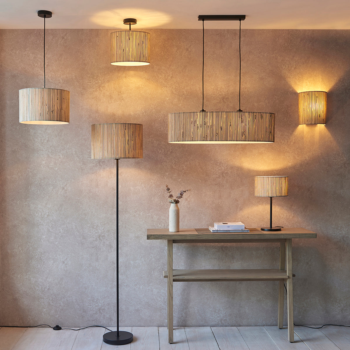 Luna Natural Seagrass Table Lamp in Matt Black